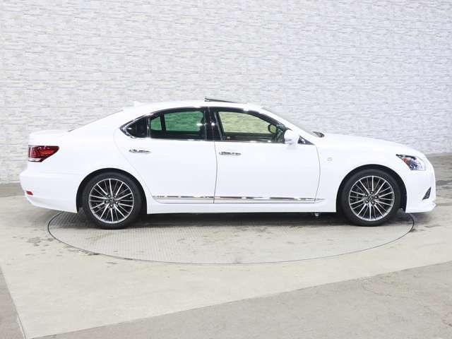 TOYOTA LEXUS LS460 2012 Image 31
