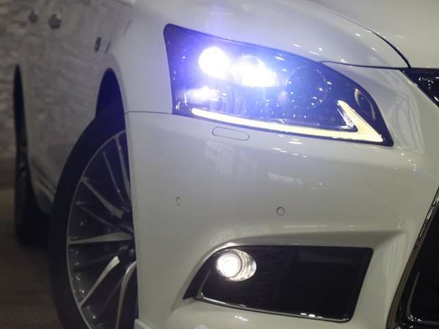 TOYOTA LEXUS LS460 2012 Image 31