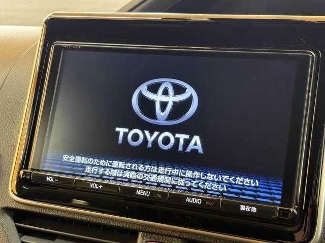 TOYOTA NOAH HYBRID 2018 Image 31