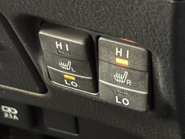 TOYOTA NOAH HYBRID 2018 Image 31