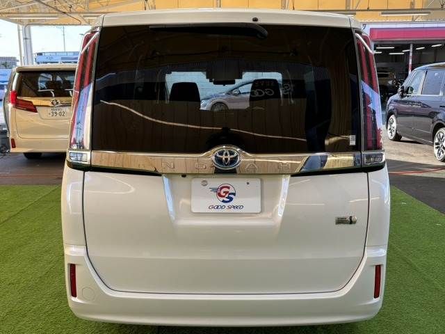 TOYOTA NOAH HYBRID 2018 Image 31