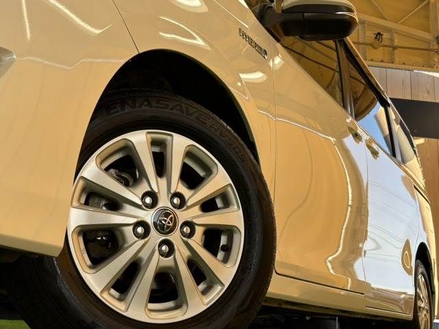 TOYOTA NOAH HYBRID 2018 Image 31