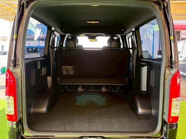 TOYOTA HIACE VAN 2WD 2020 Image 31