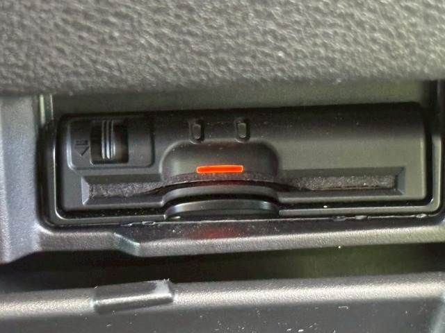 NISSAN SERENA  S-HYBRID 2017 Image 31