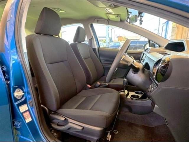 TOYOTA AQUA 2016 Image 31