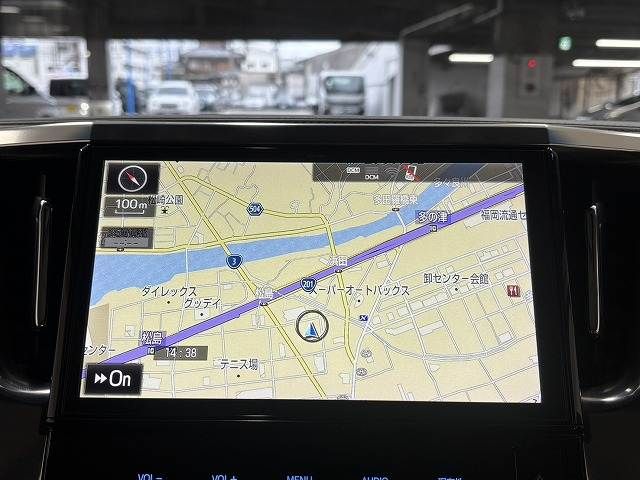 TOYOTA VELLFIRE 2018 Image 31