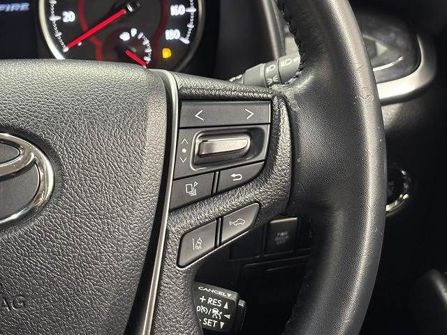 TOYOTA VELLFIRE 2018 Image 31