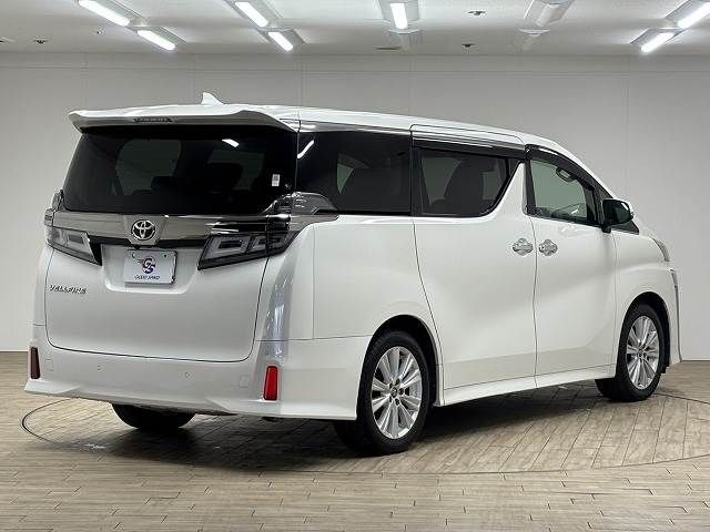 TOYOTA VELLFIRE 2018 Image 31