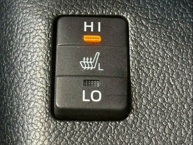 TOYOTA PRIUS 2016 Image 31