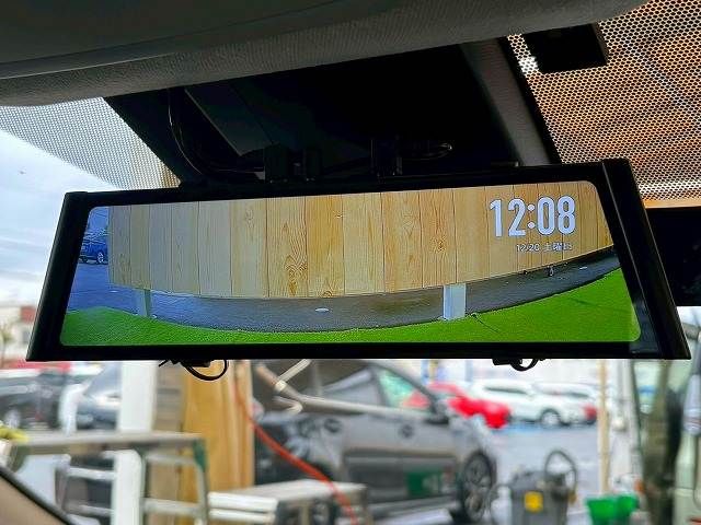 TOYOTA PRIUS 2019 Image 31