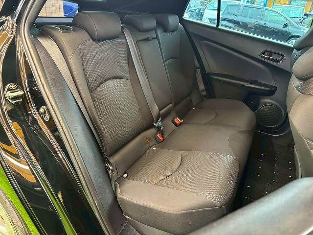 TOYOTA PRIUS 2019 Image 31