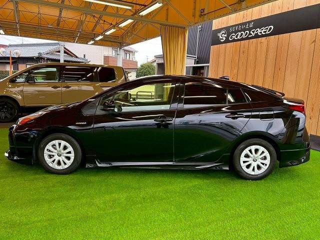 TOYOTA PRIUS 2019 Image 31