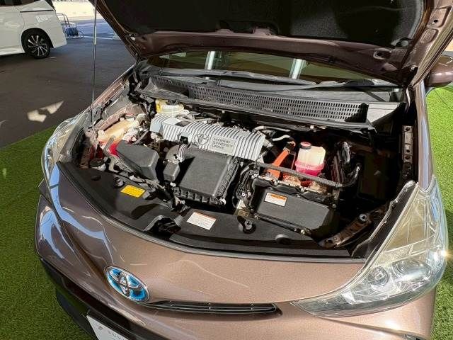 TOYOTA PRIUS ALPHA 2015 Image 31