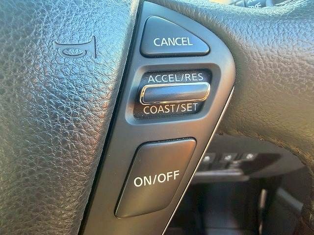 NISSAN ELGRAND 2018 Image 31