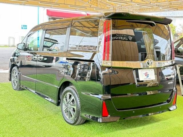 TOYOTA NOAH 2019 Image 31
