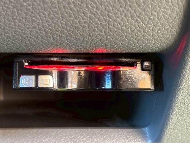 NISSAN NV350 CARAVAN 2020 Image 31