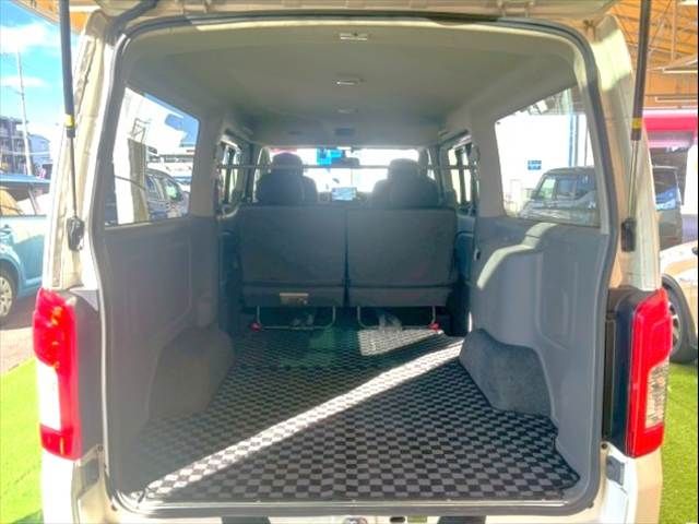 NISSAN NV350 CARAVAN 2020 Image 31