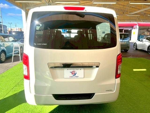 NISSAN NV350 CARAVAN 2020 Image 31