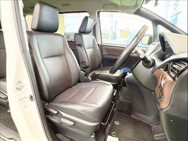 TOYOTA ESQUIRE HYBRID 2015 Image 31