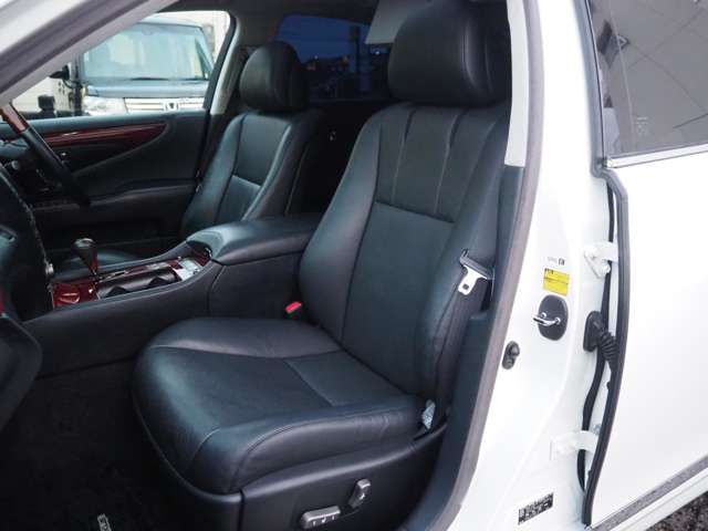 TOYOTA LEXUS LS460 2007 Image 31