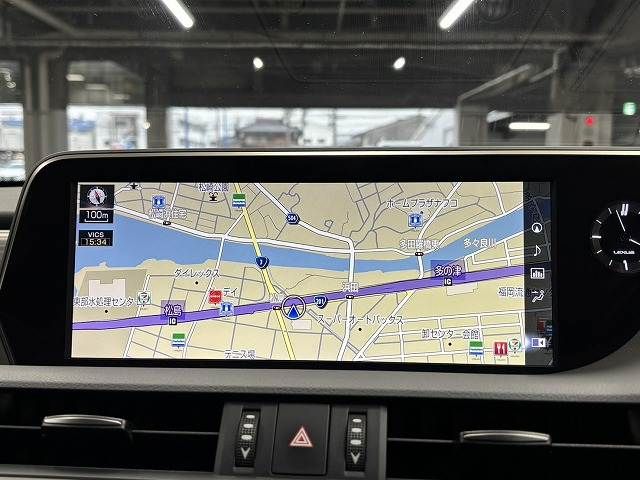 TOYOTA LEXUS ES300H 2019 Image 31