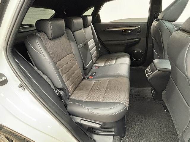 TOYOTA LEXUS NX300H AWD 2015 Image 31