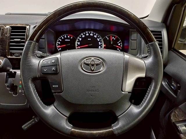 TOYOTA HIACE VAN 2WD 2016 Image 31