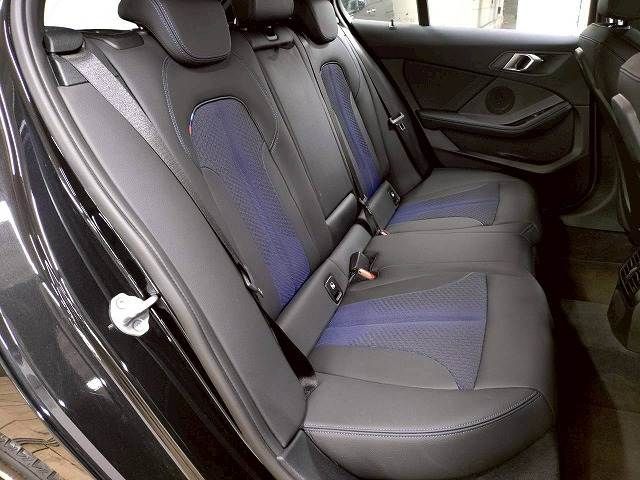 BMW 1SERIES 2024 Image 31