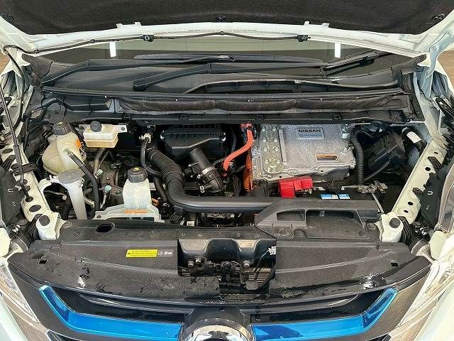 NISSAN SERENA  WG 2018 Image 31