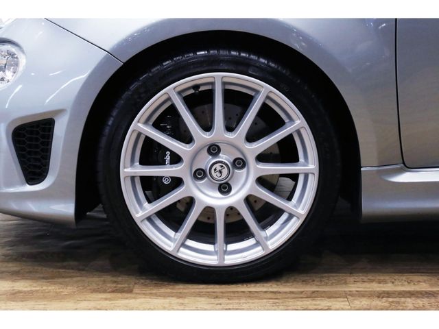 FIAT ABARTH 695 2019 Image 31