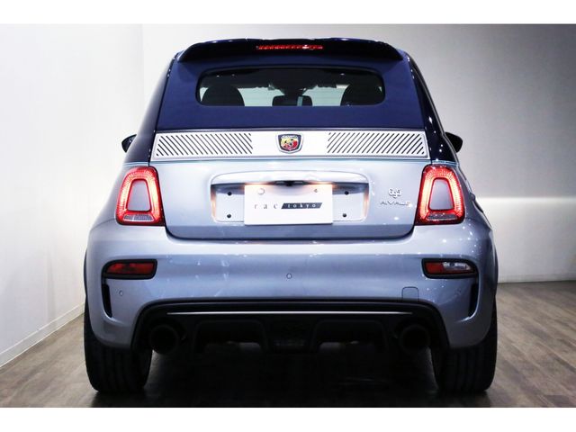 FIAT ABARTH 695 2019 Image 31