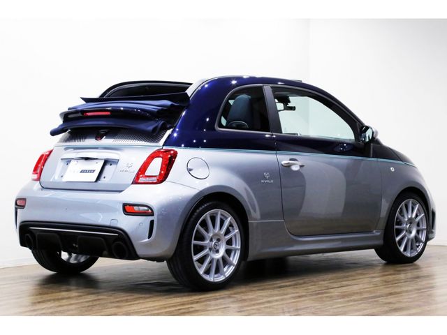 FIAT ABARTH 695 2019 Image 31