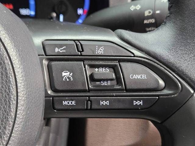 TOYOTA YARIS CROSS HYBRID 2021 Image 31