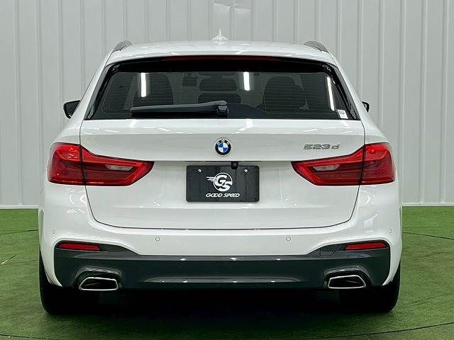BMW 5SERIES TOURING 2019 Image 31