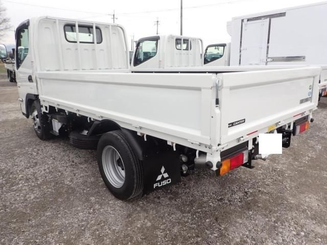 MITSUBISHI CANTER 2025 Image 31