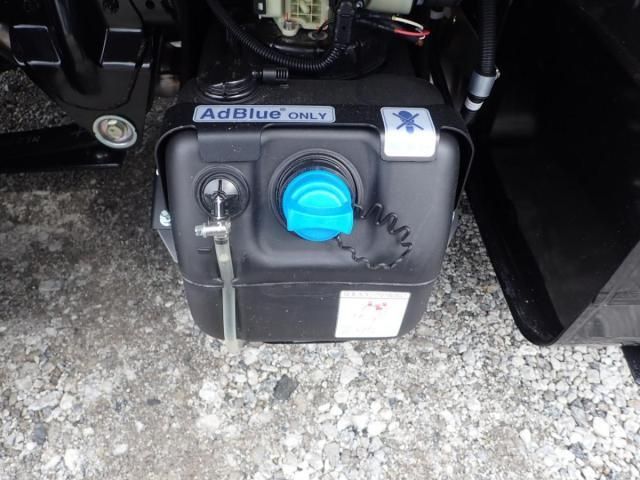 MITSUBISHI CANTER 2025 Image 31