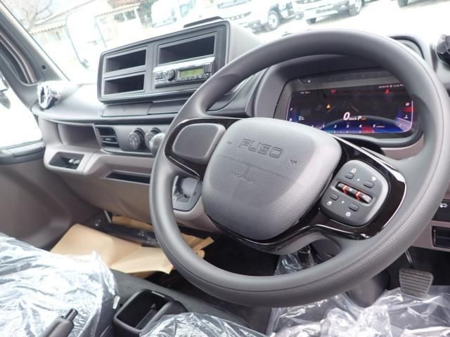 MITSUBISHI CANTER 2025 Image 31