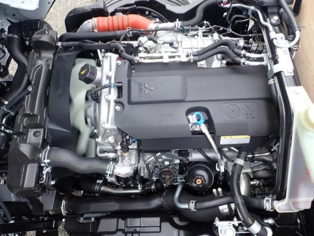 MITSUBISHI CANTER 2025 Image 31