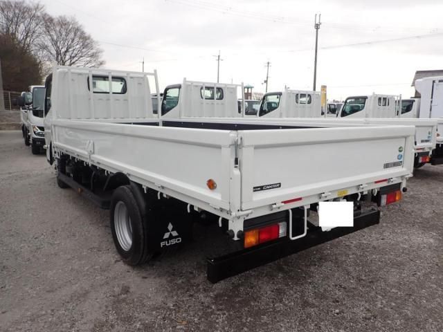 MITSUBISHI CANTER 2025 Image 31