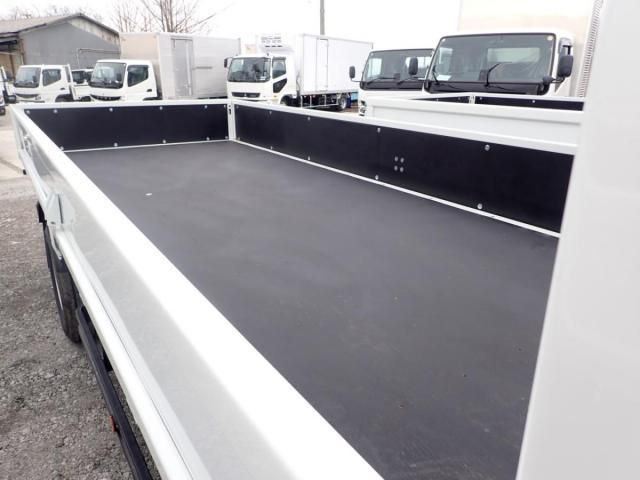 MITSUBISHI CANTER 2025 Image 31