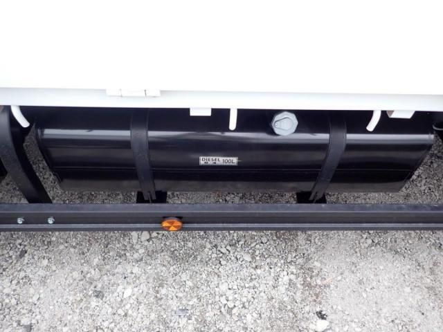 MITSUBISHI CANTER 2025 Image 31