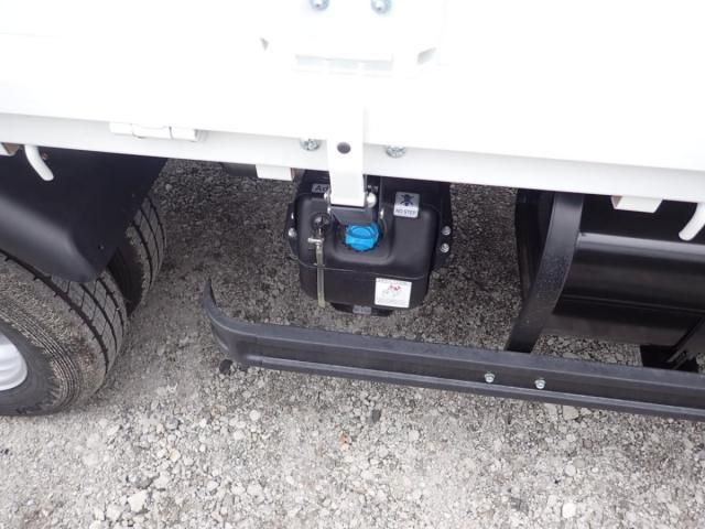 MITSUBISHI CANTER 2025 Image 31