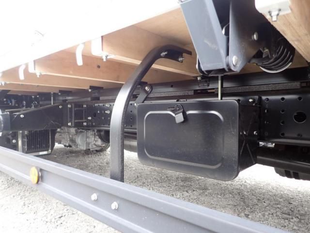 MITSUBISHI CANTER 2025 Image 31