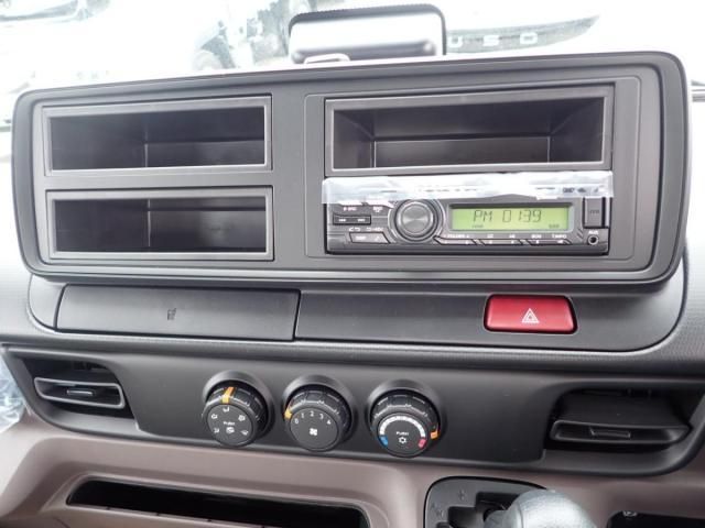 MITSUBISHI CANTER 2025 Image 31