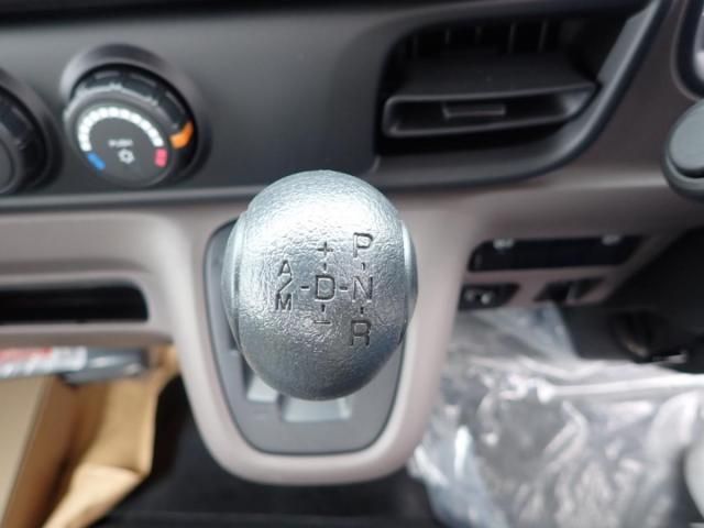 MITSUBISHI CANTER 2025 Image 31