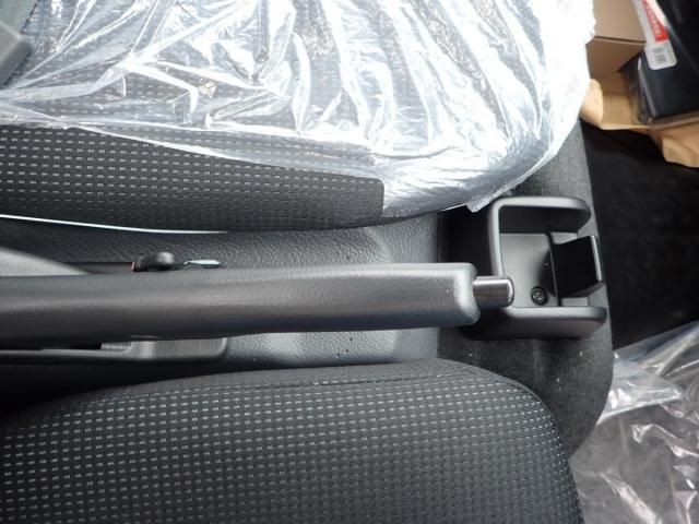 MITSUBISHI CANTER 2025 Image 31