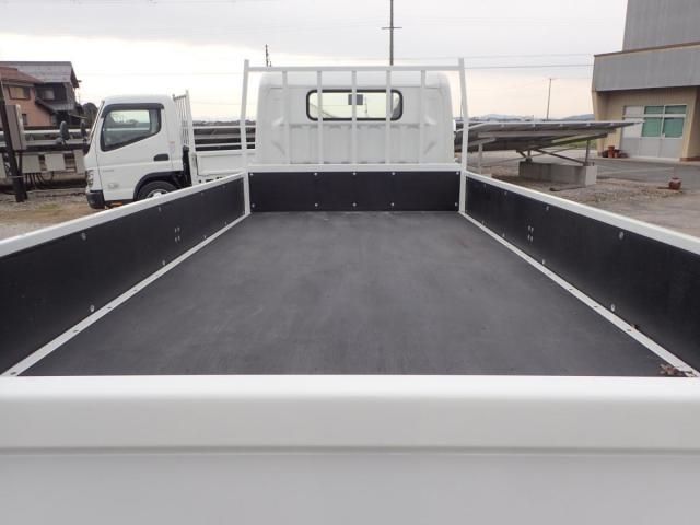 MITSUBISHI CANTER 2025 Image 31