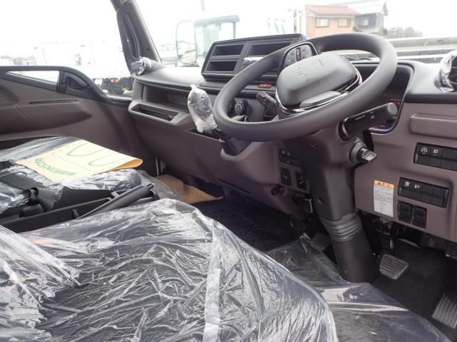 MITSUBISHI CANTER 2025 Image 31