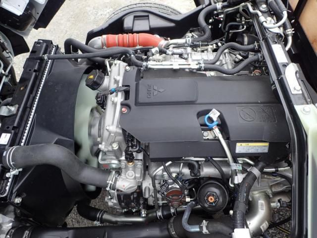 MITSUBISHI CANTER 2025 Image 31