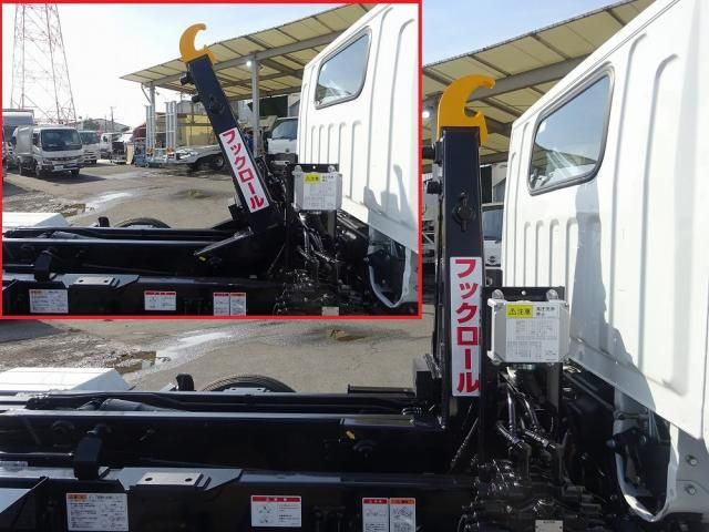 MITSUBISHI CANTER 2025 Image 31